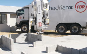 “世界上第一个移动砌砖机器人”即将登陆北美建筑市场