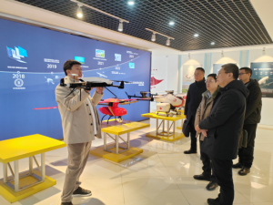 辽宁省科学技术厅党组书记王学来调研无距科技