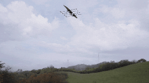 逐鹿“低空之城”，西安日报走进羚控科技，了解低空经济发展状况