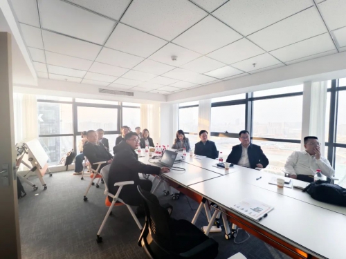 要闻丨广西产业技术研究院一行领导莅临众仓机器人考察调研