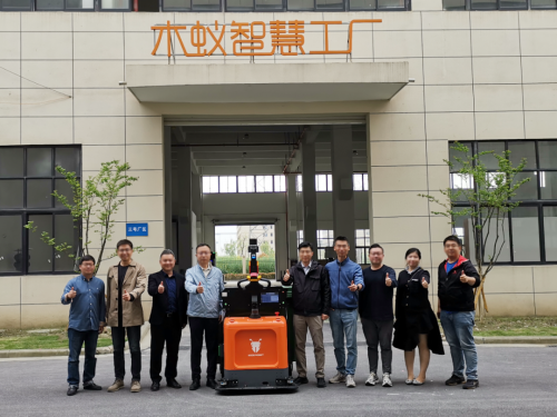 海外客户莅临木蚁智慧工厂，共鉴智能生活服务领域新篇章