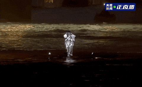 巴黎奥运会水上开幕式惊现无人艇！你认出来了吗