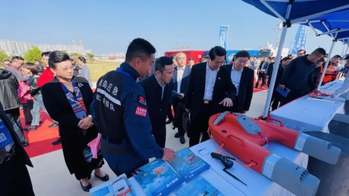 云洲智能救生装备亮相2024全国首届水域救援综合技能公开赛