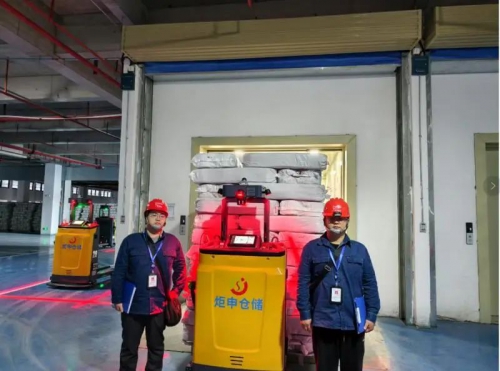 广东省特检院佛山检测院完成首台加装AGV机器人电梯检验