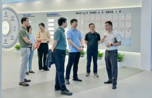 国家标准技术审评中心副主任唐杰一行调研普宙科技