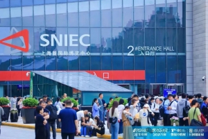 航瑞动力柴电混动增程产品闪耀2025上海动力展