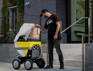 Serve Robotics送货机器人突破2000台试点走向规模化运营