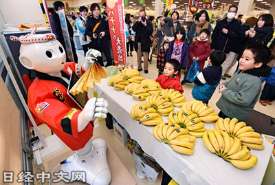 软银机器人改行卖香蕉了！