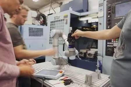 关于协同机器人未来发展的思考！