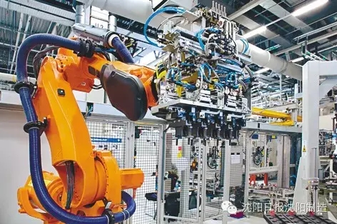 新松玩跨界 开启工业4.0时代企教融合先河