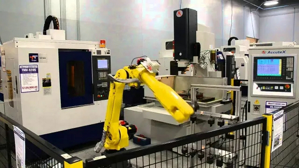 追求高性价比的小型搬运机器人